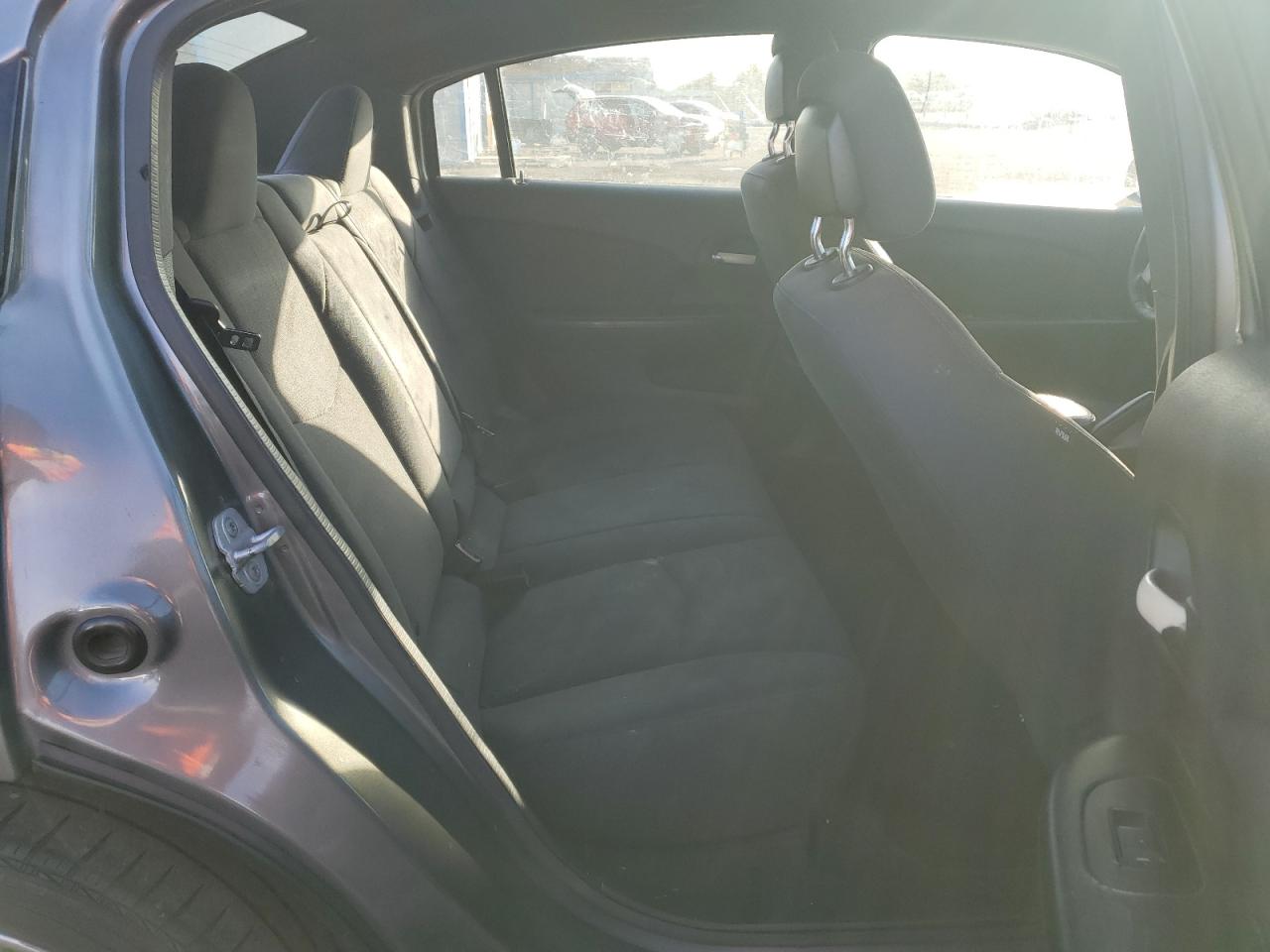 2013 Chrysler 200 - Image 10