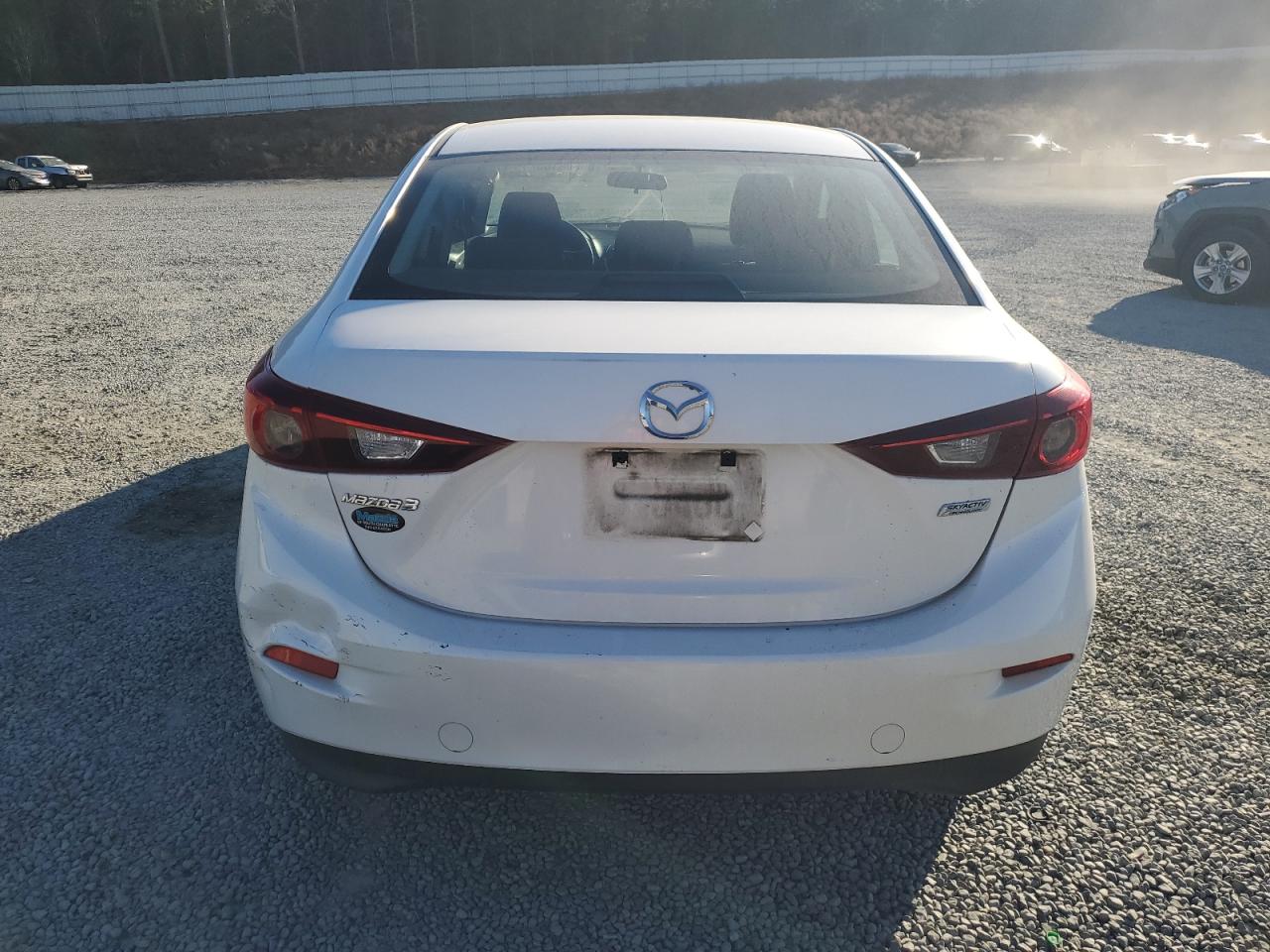 2015 Mazda 3 - Image 6