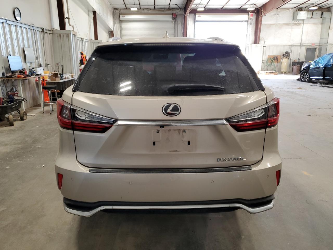 2018 Lexus RX - Image 6
