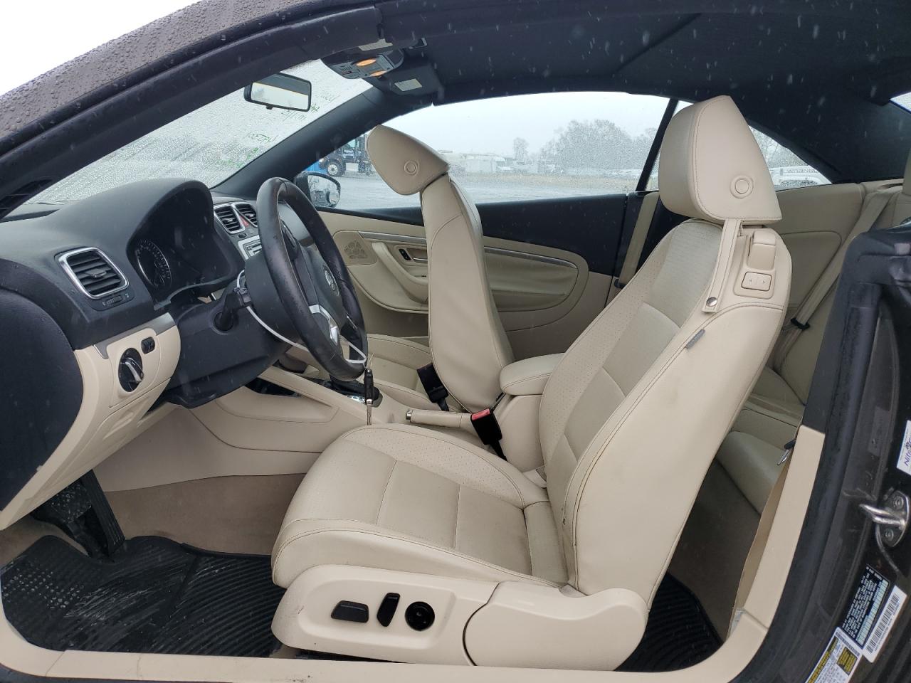 2014 Volkswagen Eos - Image 7