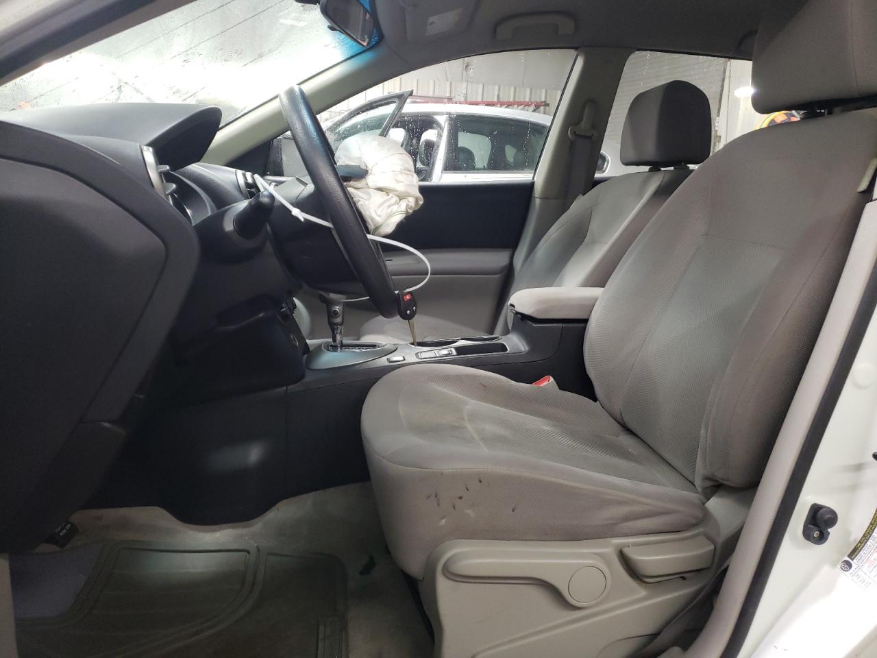 2013 Nissan Rogue - Image 7
