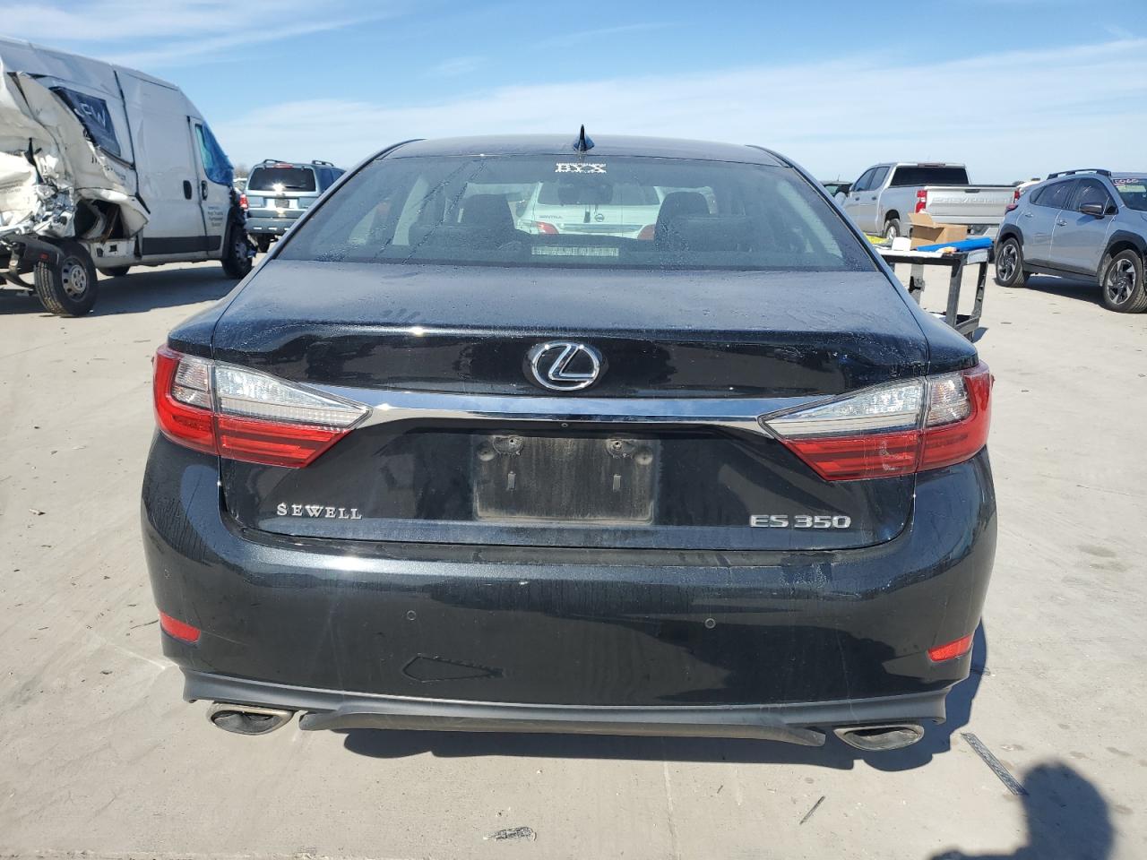 2018 Lexus ES - Image 6