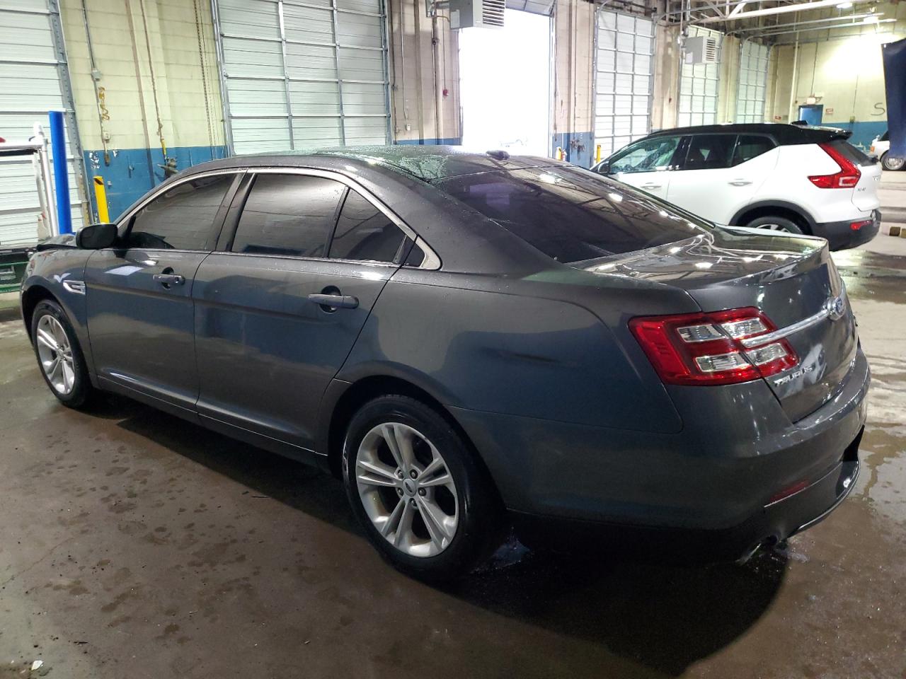 1FAHP2E88JG111564 FORD TAURUS 2018