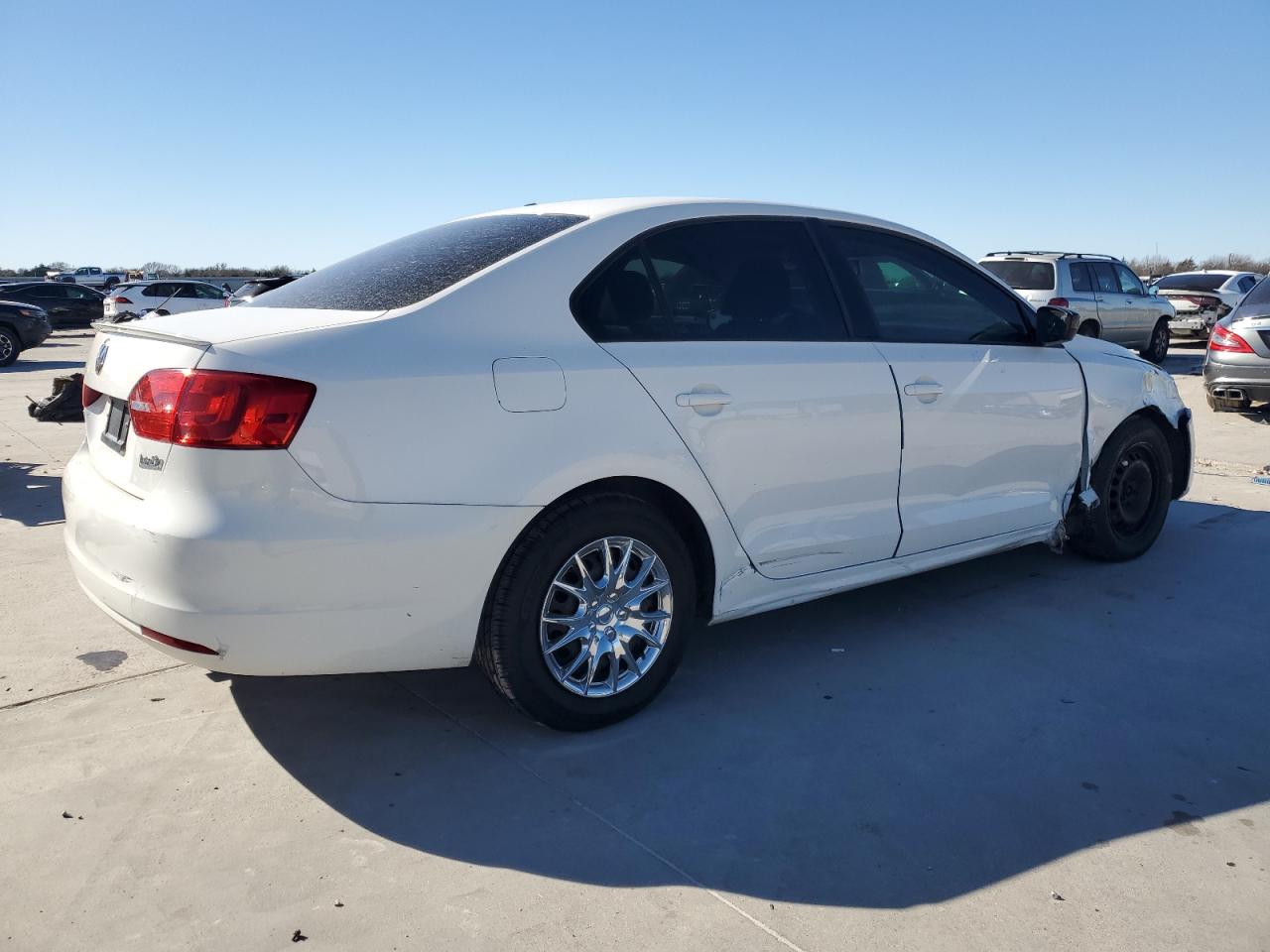 2014 Volkswagen Jetta - Image 3