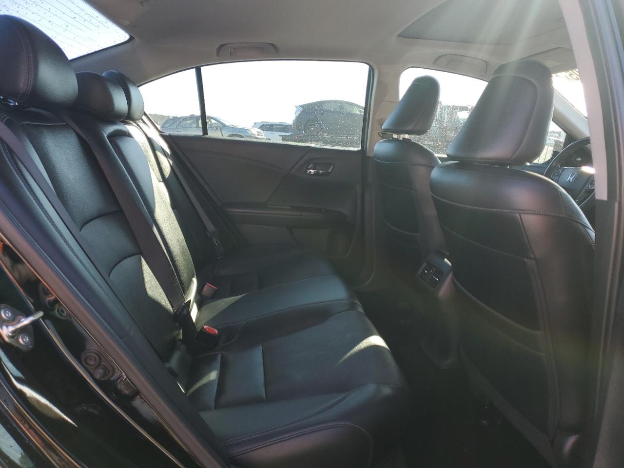 1HGCR3F90HA027877 HONDA ACCORD 2017