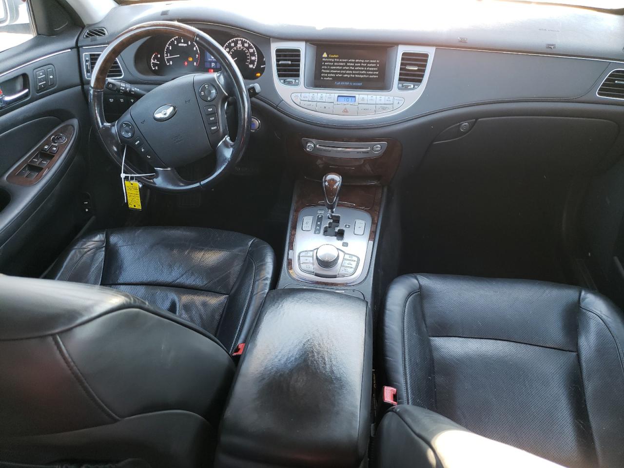 2009 Hyundai Genesis - Image 8