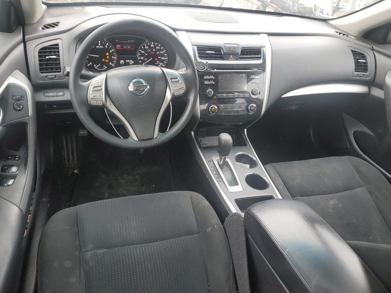 2015 Nissan Altima - Image 8