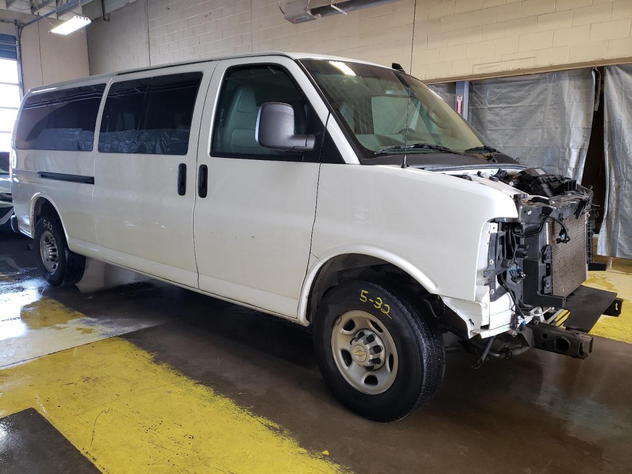 2022 Chevrolet Express - Image 4