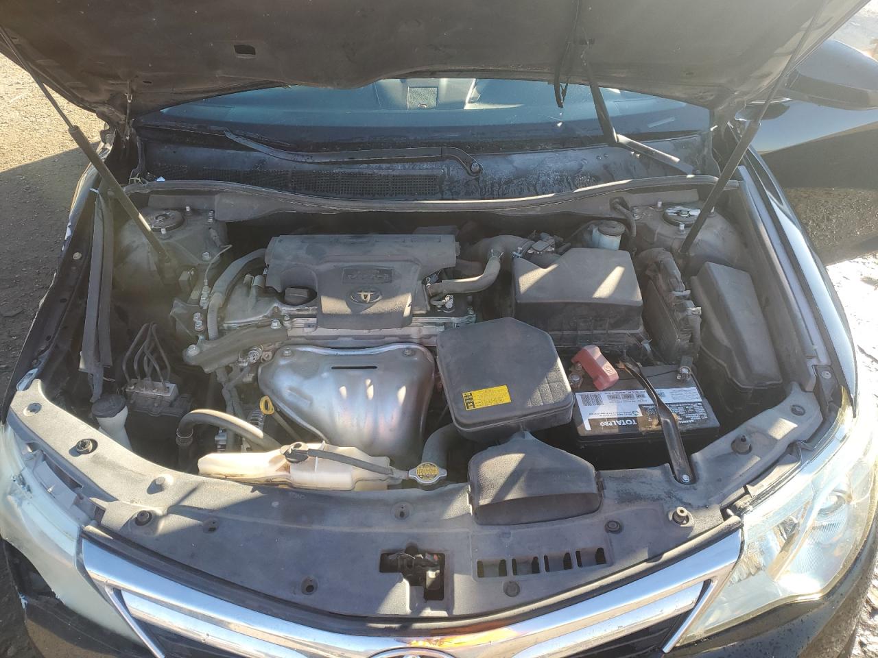 2012 Toyota Camry - Image 11