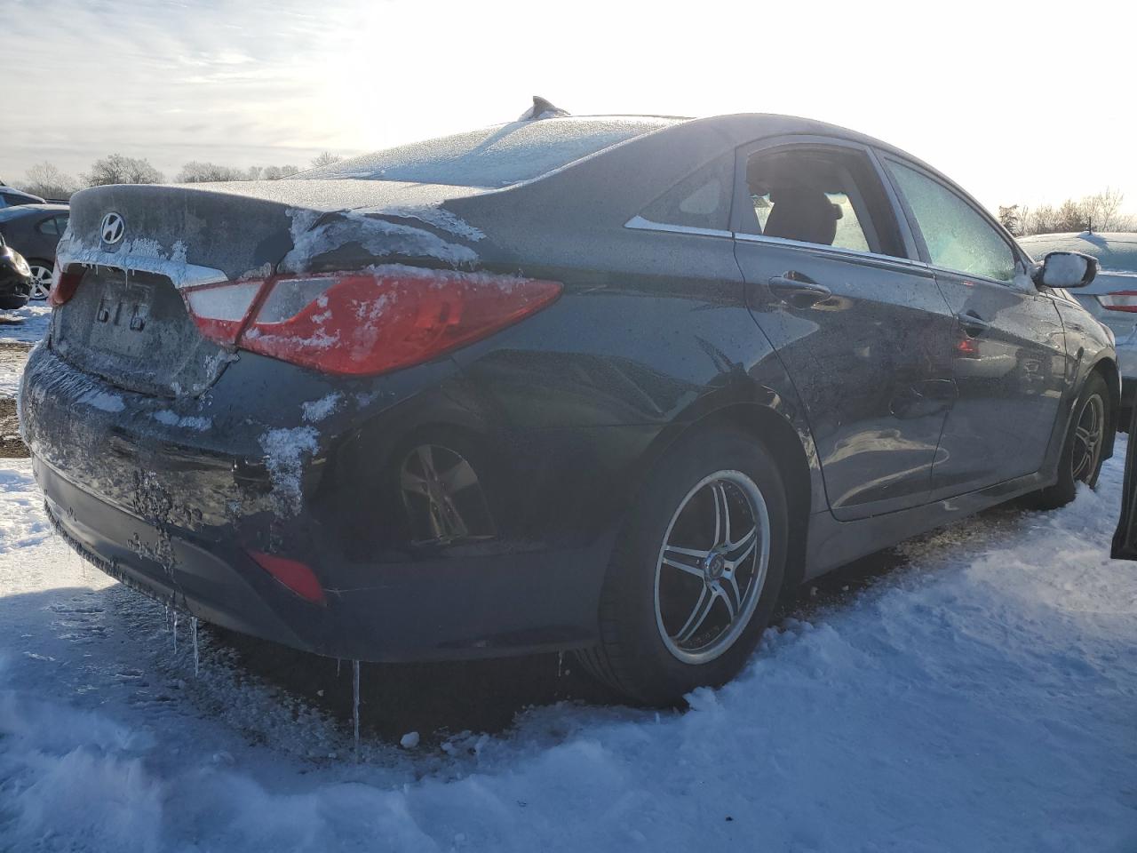 2014 Hyundai Sonata - Image 3