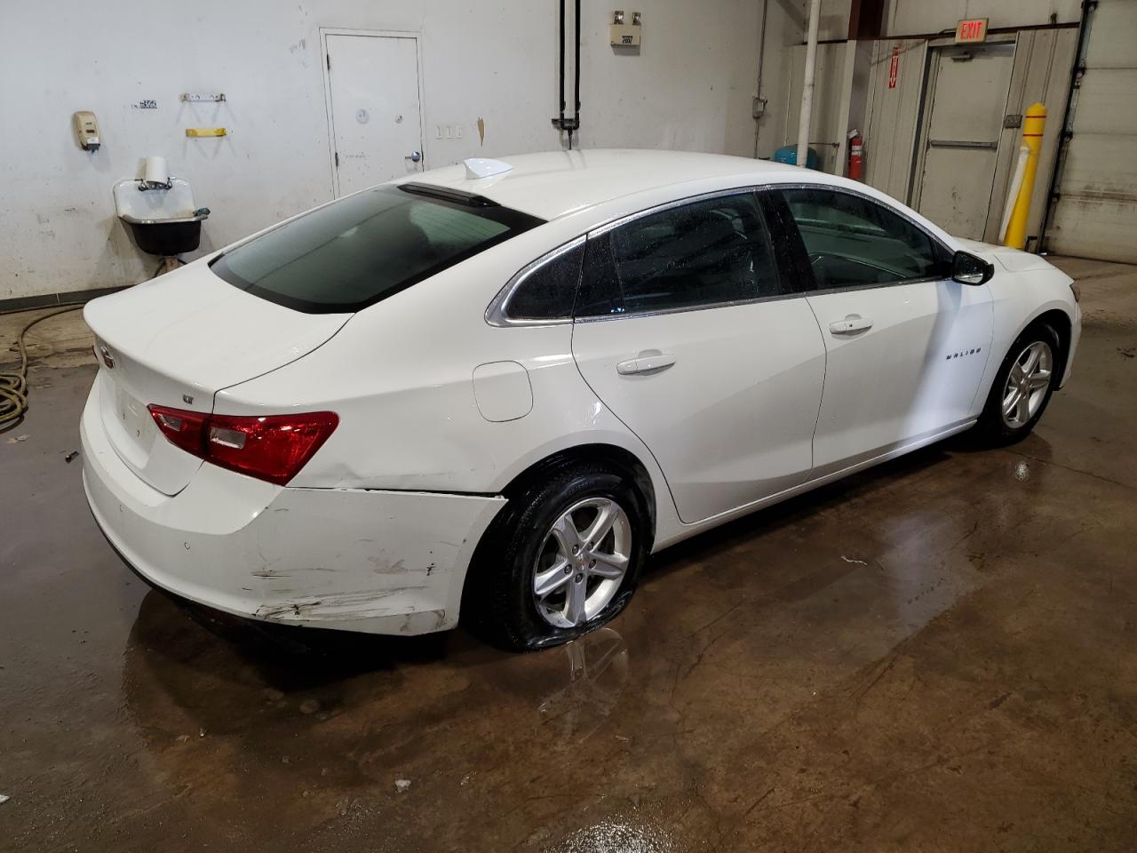 2023 Chevrolet Malibu - Image 3
