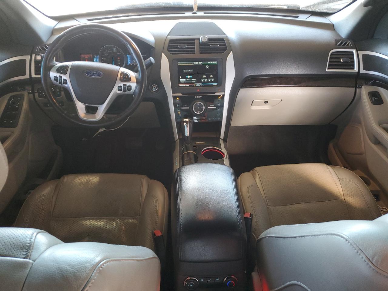 2012 Ford Explorer - Image 8