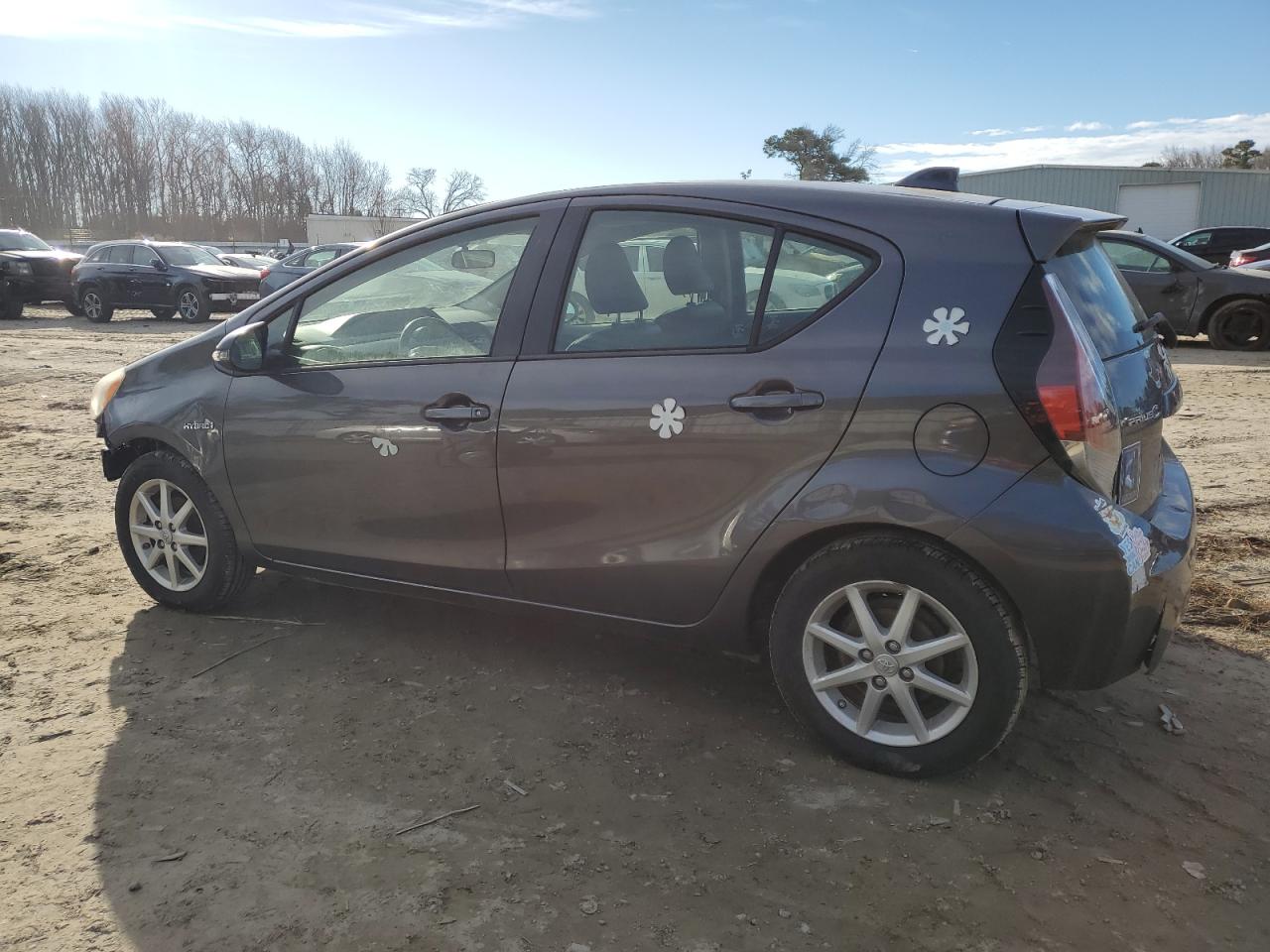 2015 Toyota Prius - Image 2