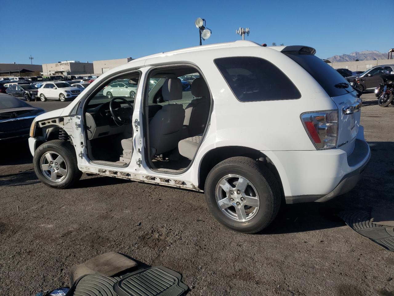 2006 Chevrolet Equinox - Image 2