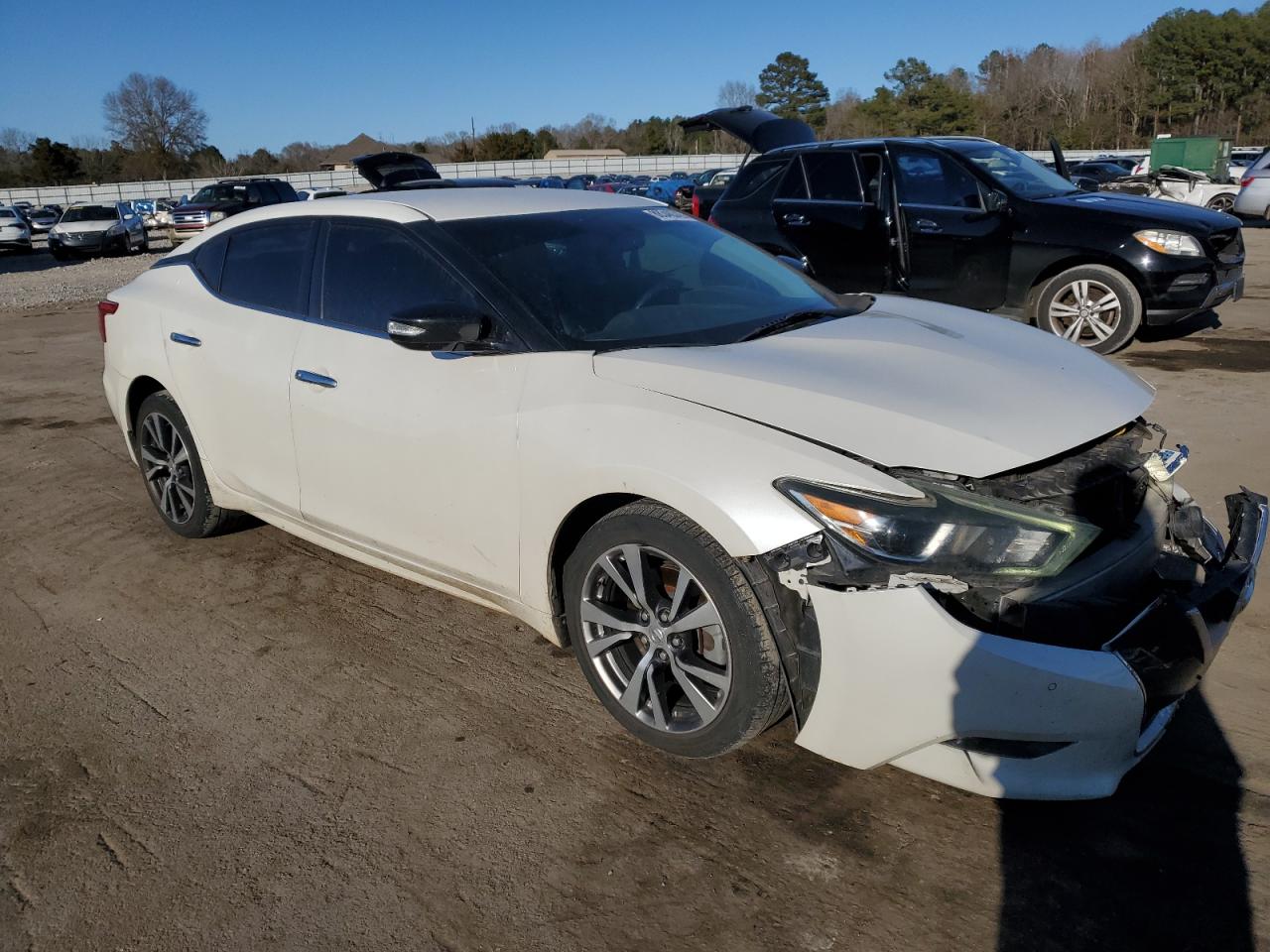 2016 Nissan Maxima - Image 4