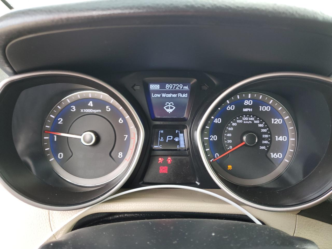 2013 Hyundai Elantra - Image 9