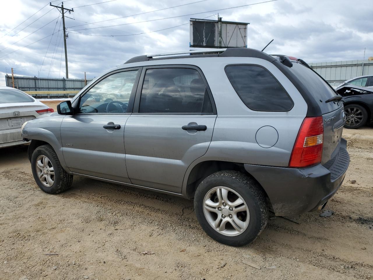 2007 Kia Sportage - Image 2