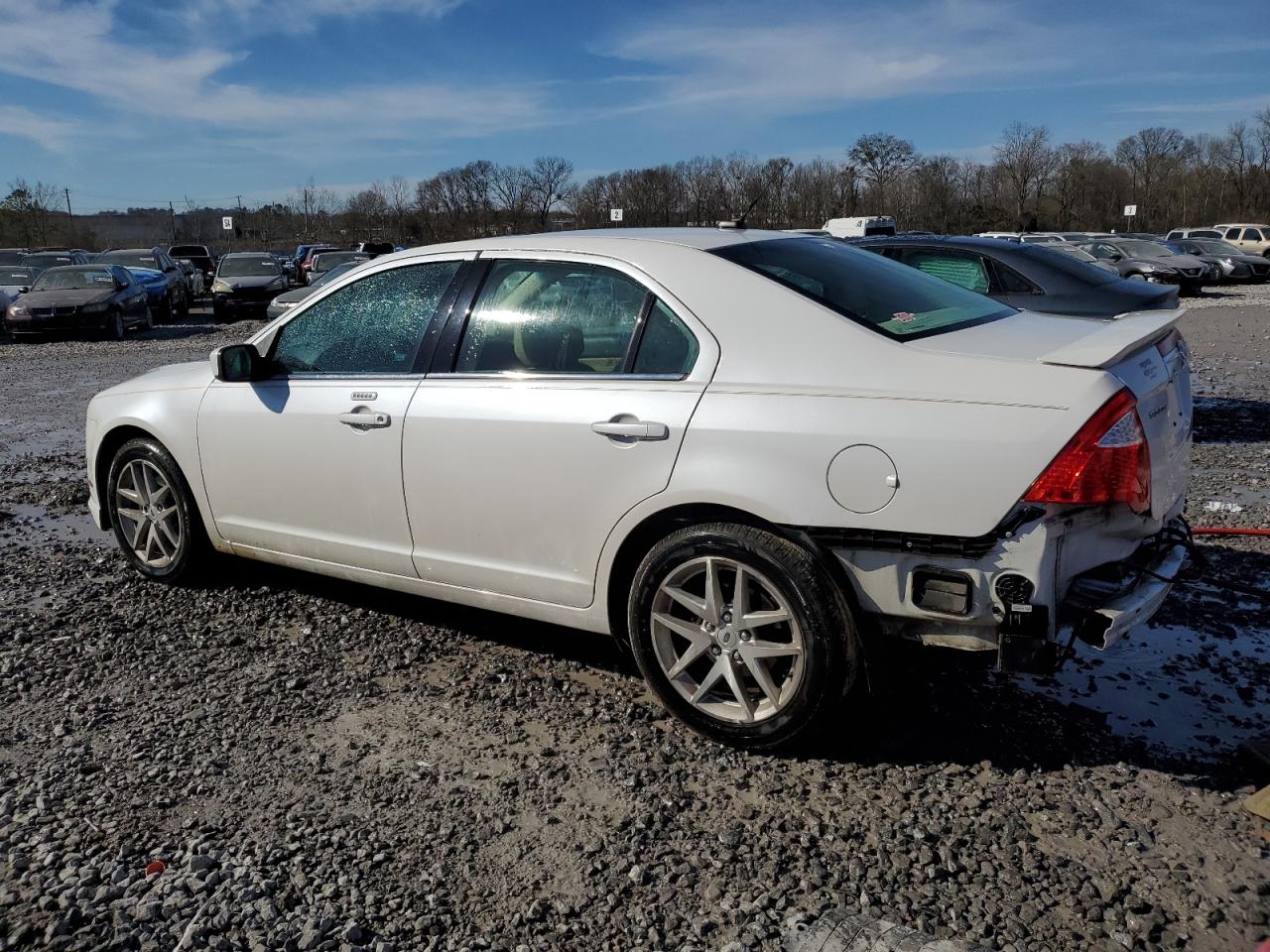 2012 Ford Fusion - Image 2
