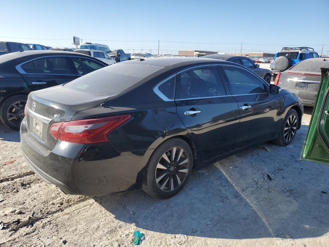 2018 Nissan Altima - Image 3