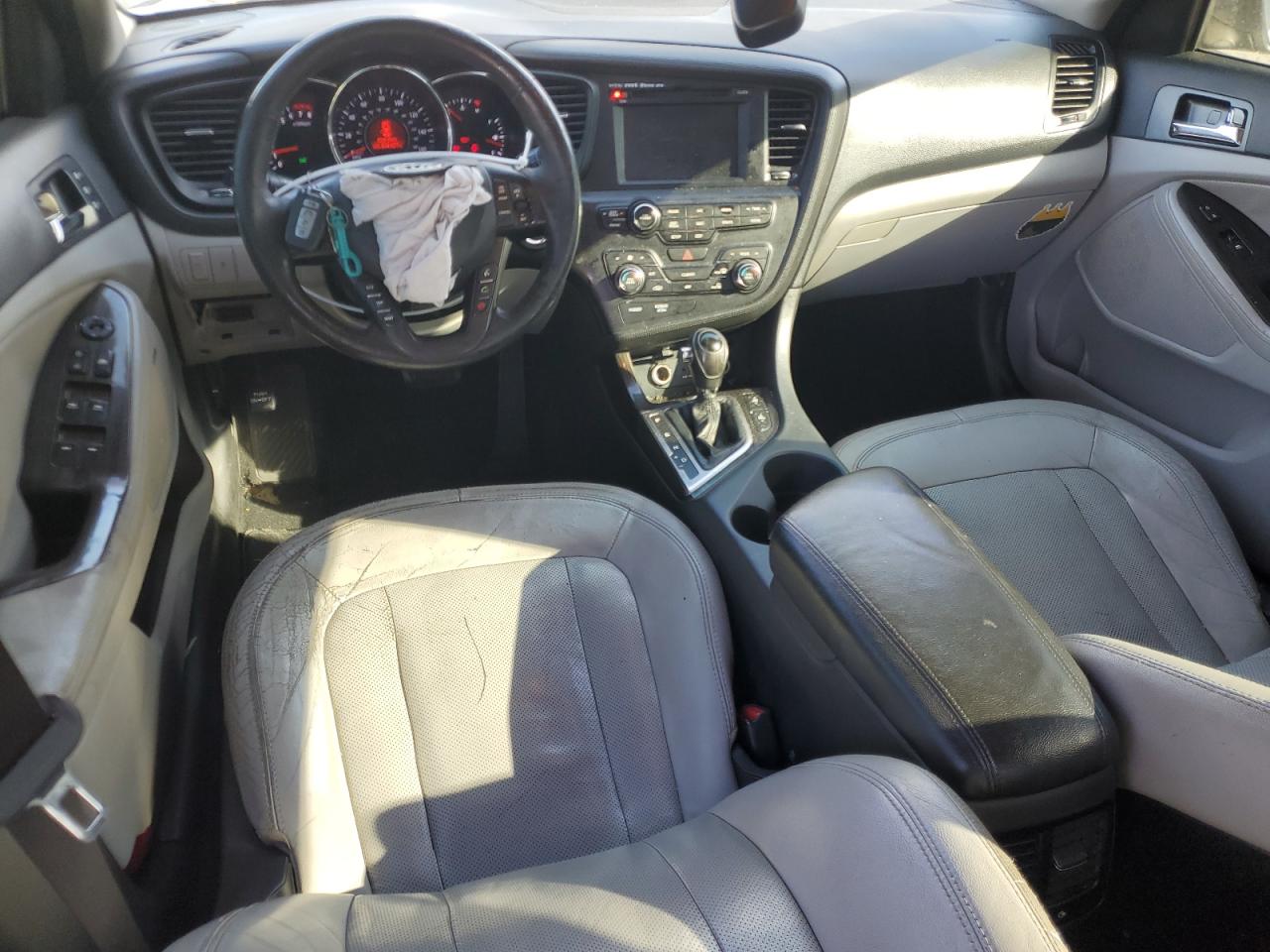 2011 Kia Optima - Image 8