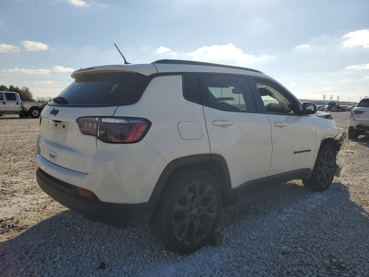 2021 Jeep Compass - Image 3