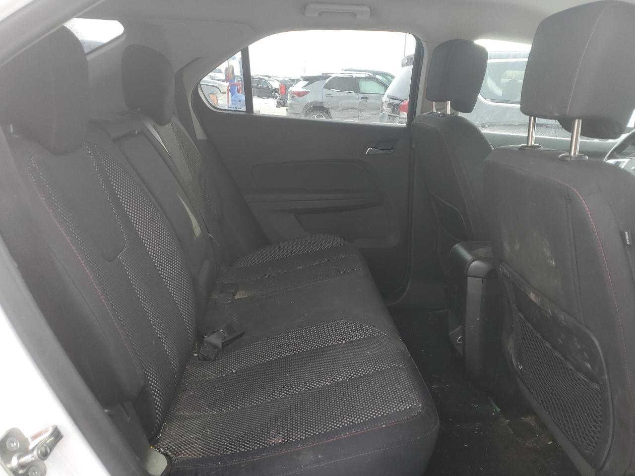 2015 Chevrolet Equinox - Image 11
