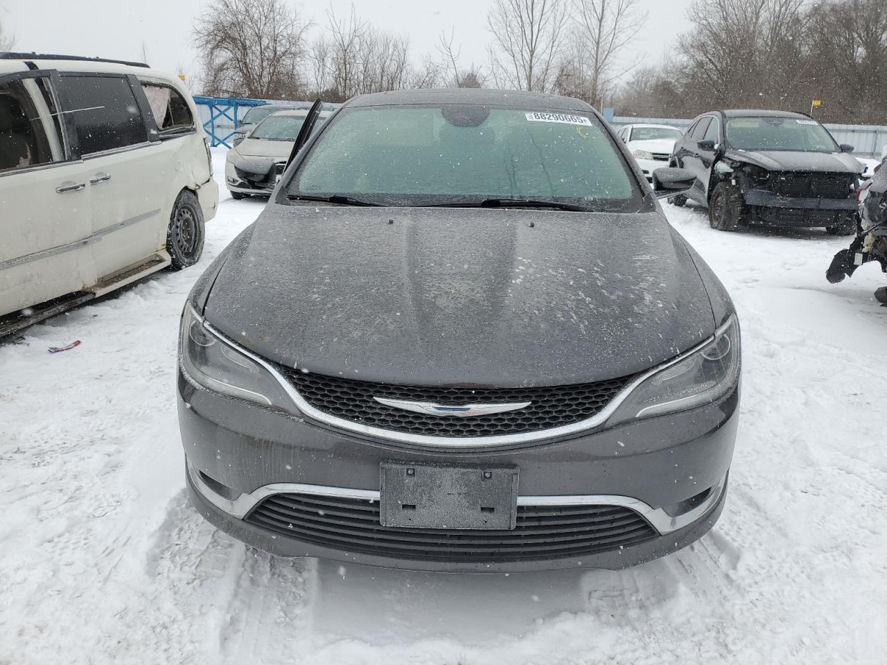 2015 Chrysler 200 - Image 5