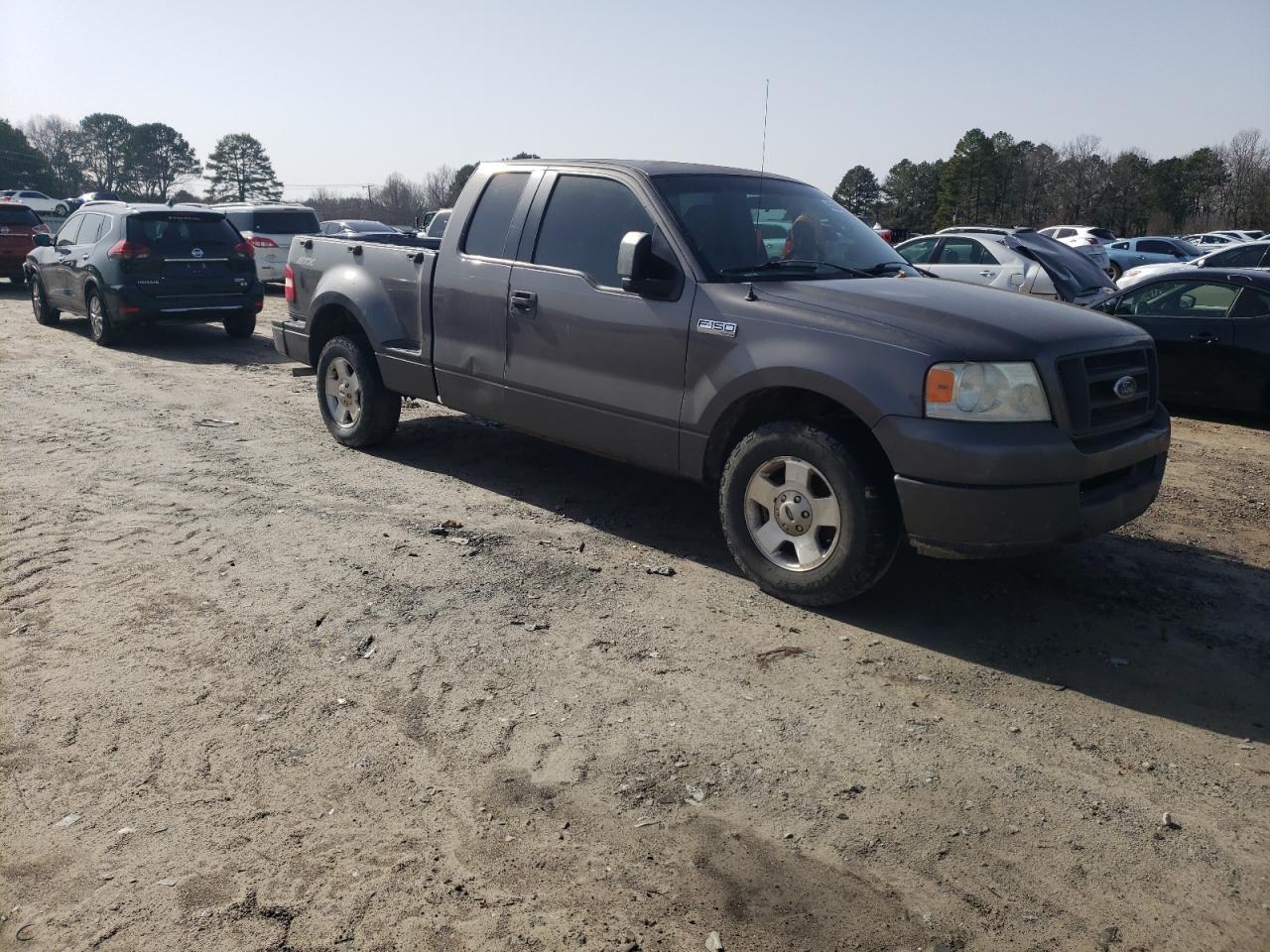 2005 Ford F-150 - Image 4
