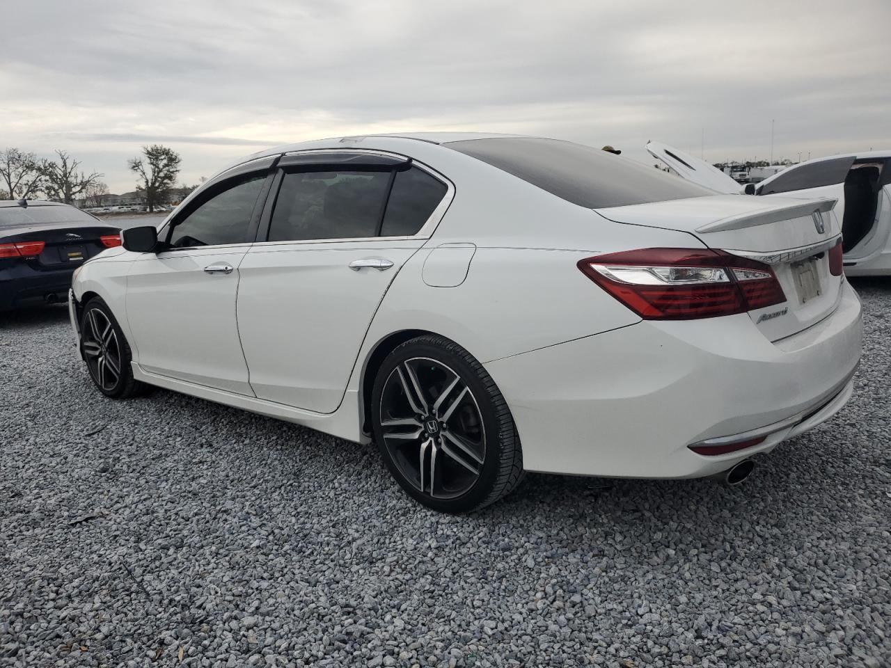 2017 Honda Accord - Image 2