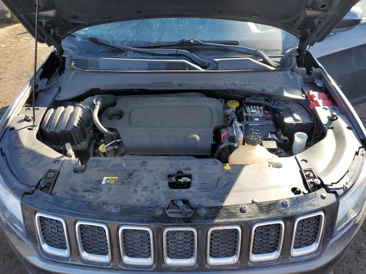 2020 Jeep Compass - Image 12