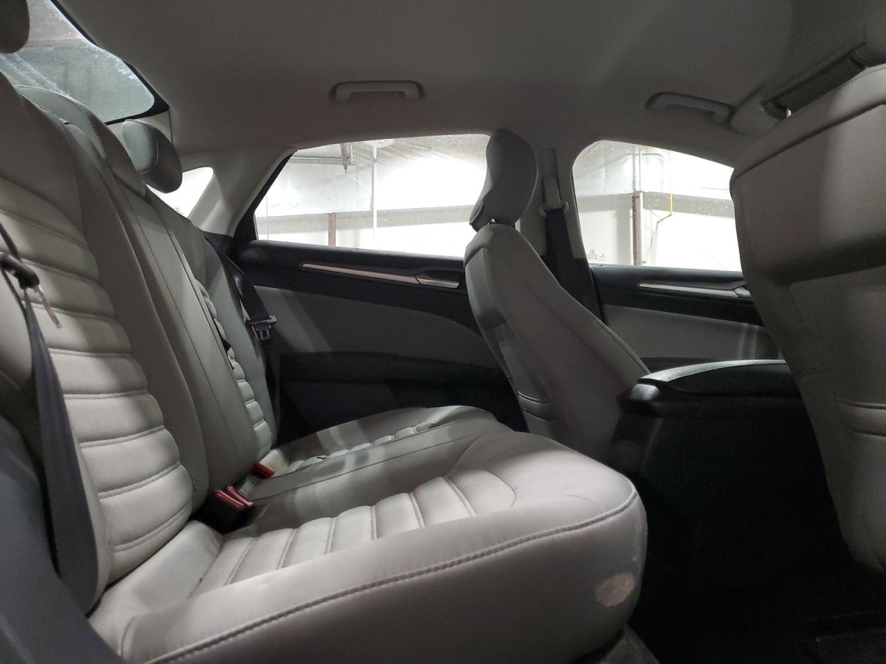 2015 Ford Fusion - Image 10