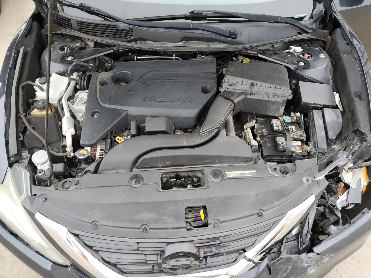 2017 Nissan Altima - Image 11