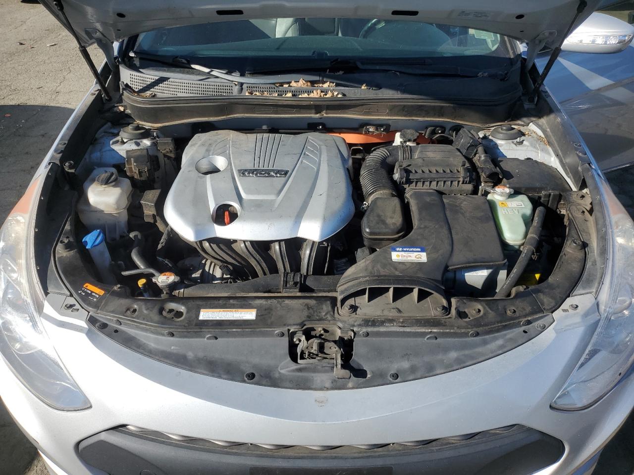 2015 Hyundai Sonata - Image 11