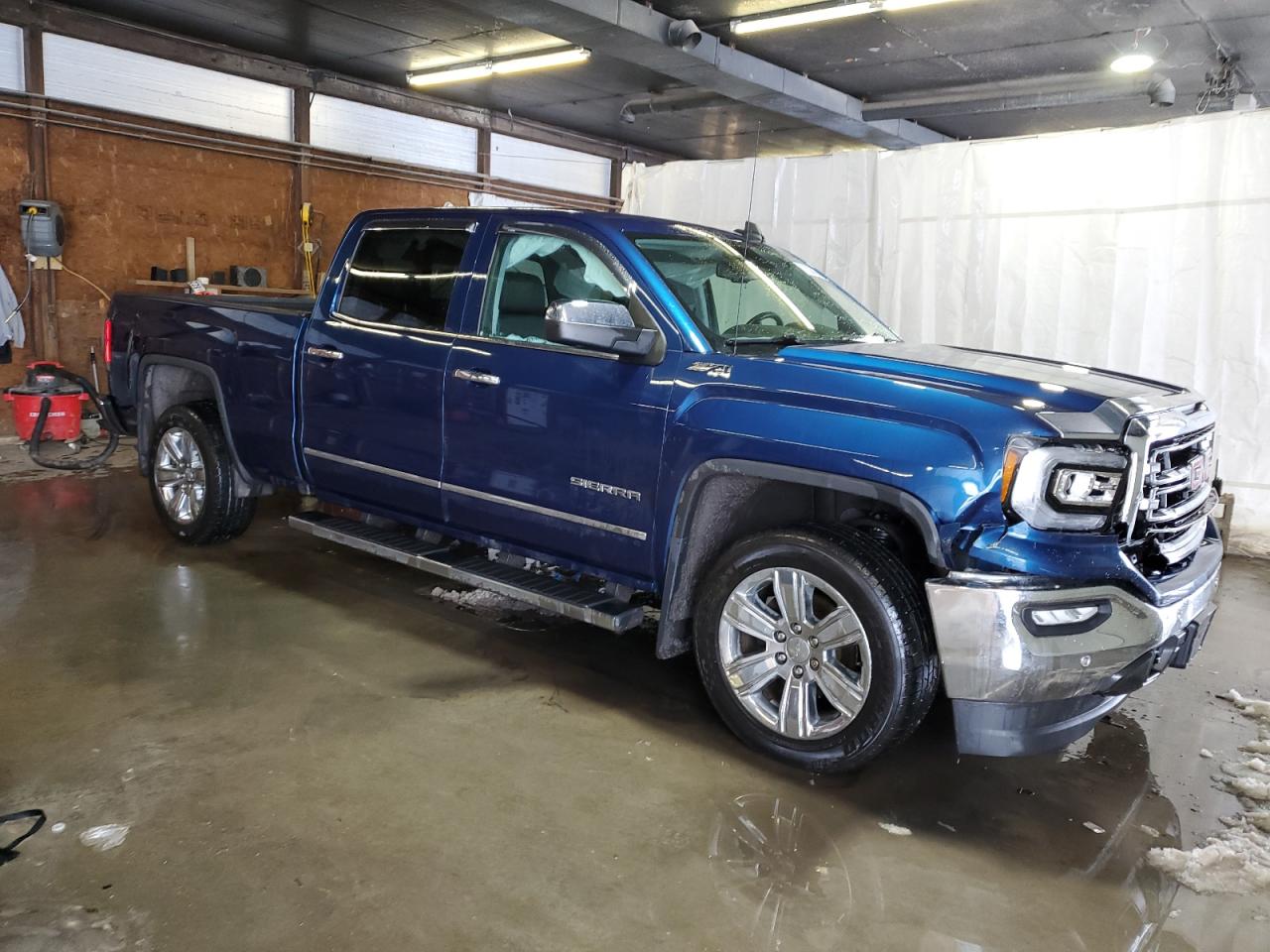 2017 GMC Sierra - Image 4
