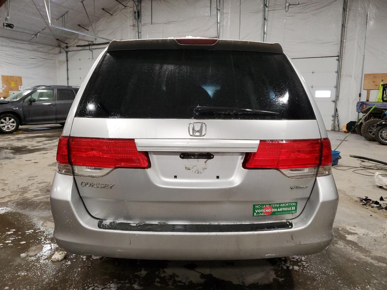 2010 Honda Odyssey - Image 6
