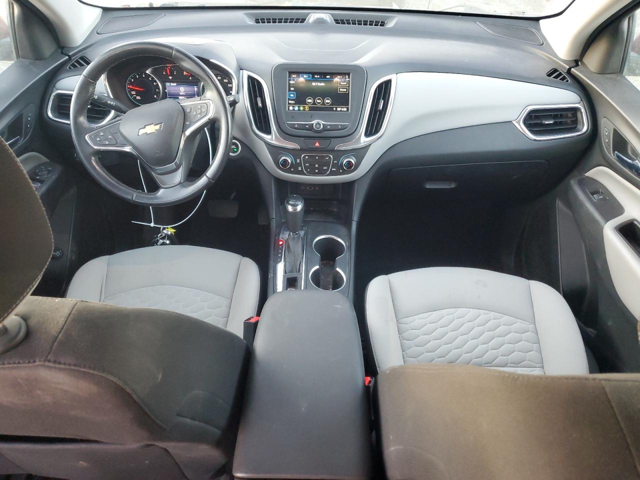 2GNAXUEV8K6124580 CHEVROLET EQUINOX 2019