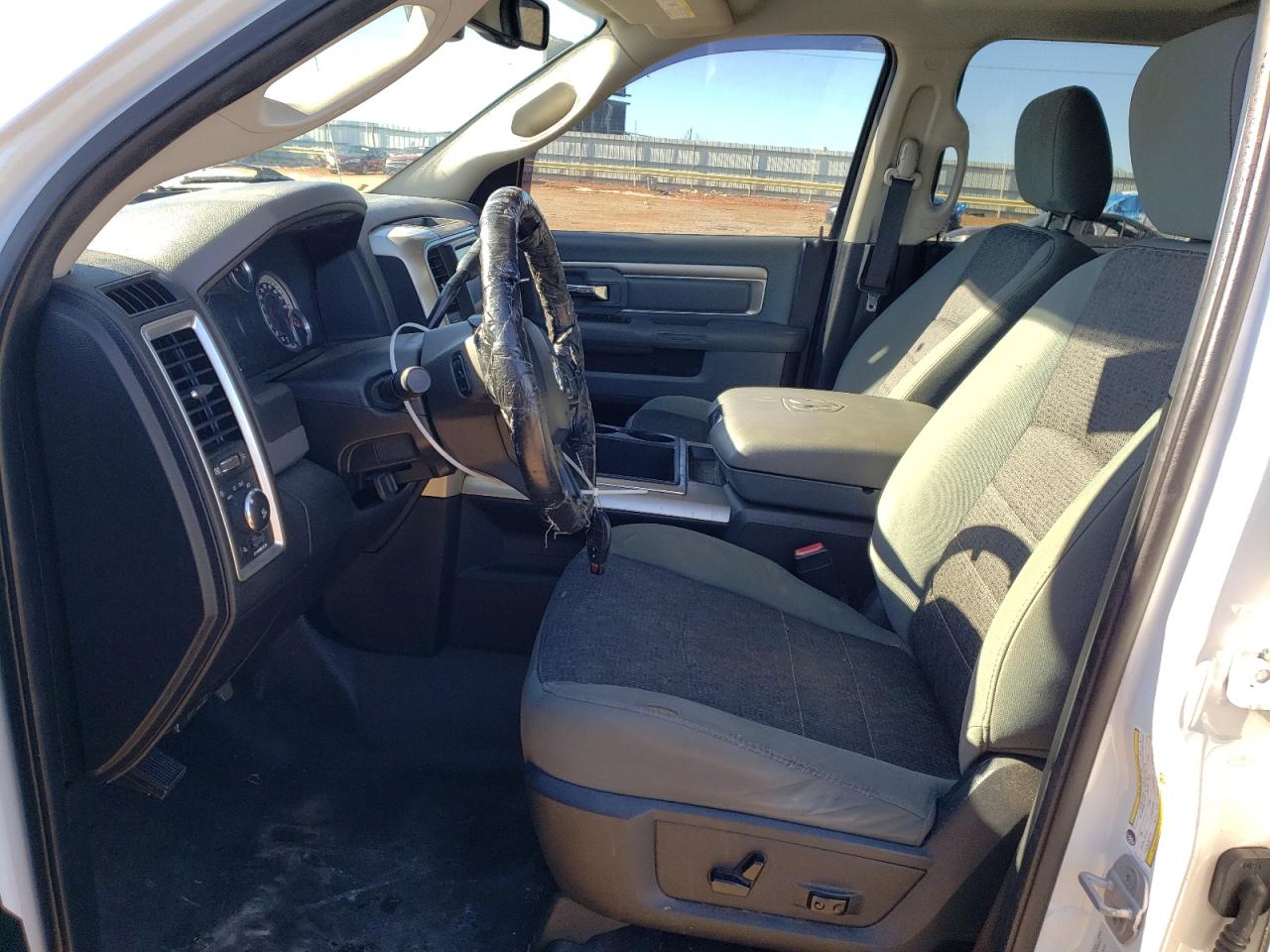 2015 RAM 2500 - Image 7
