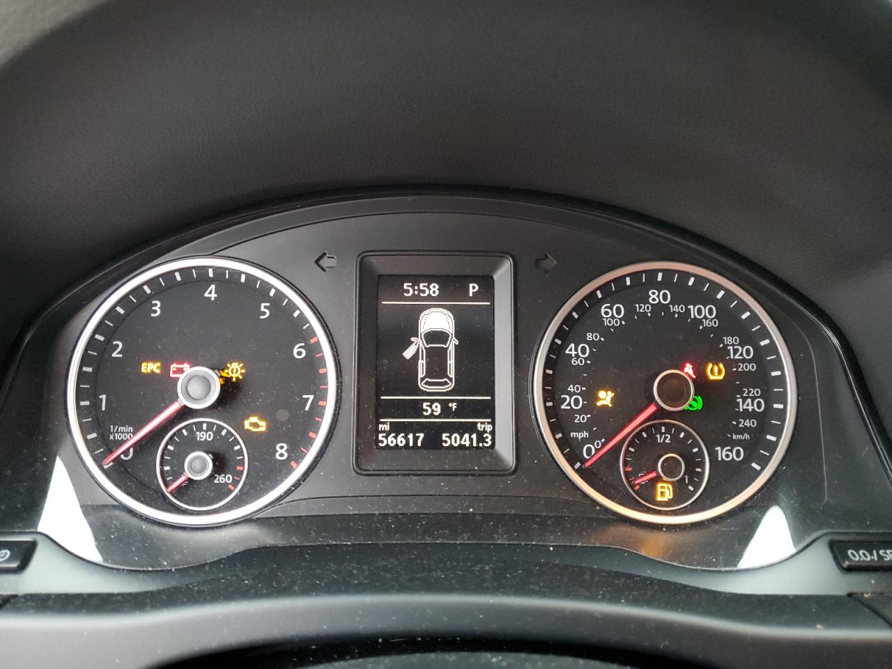 2017 Volkswagen Tiguan - Image 9