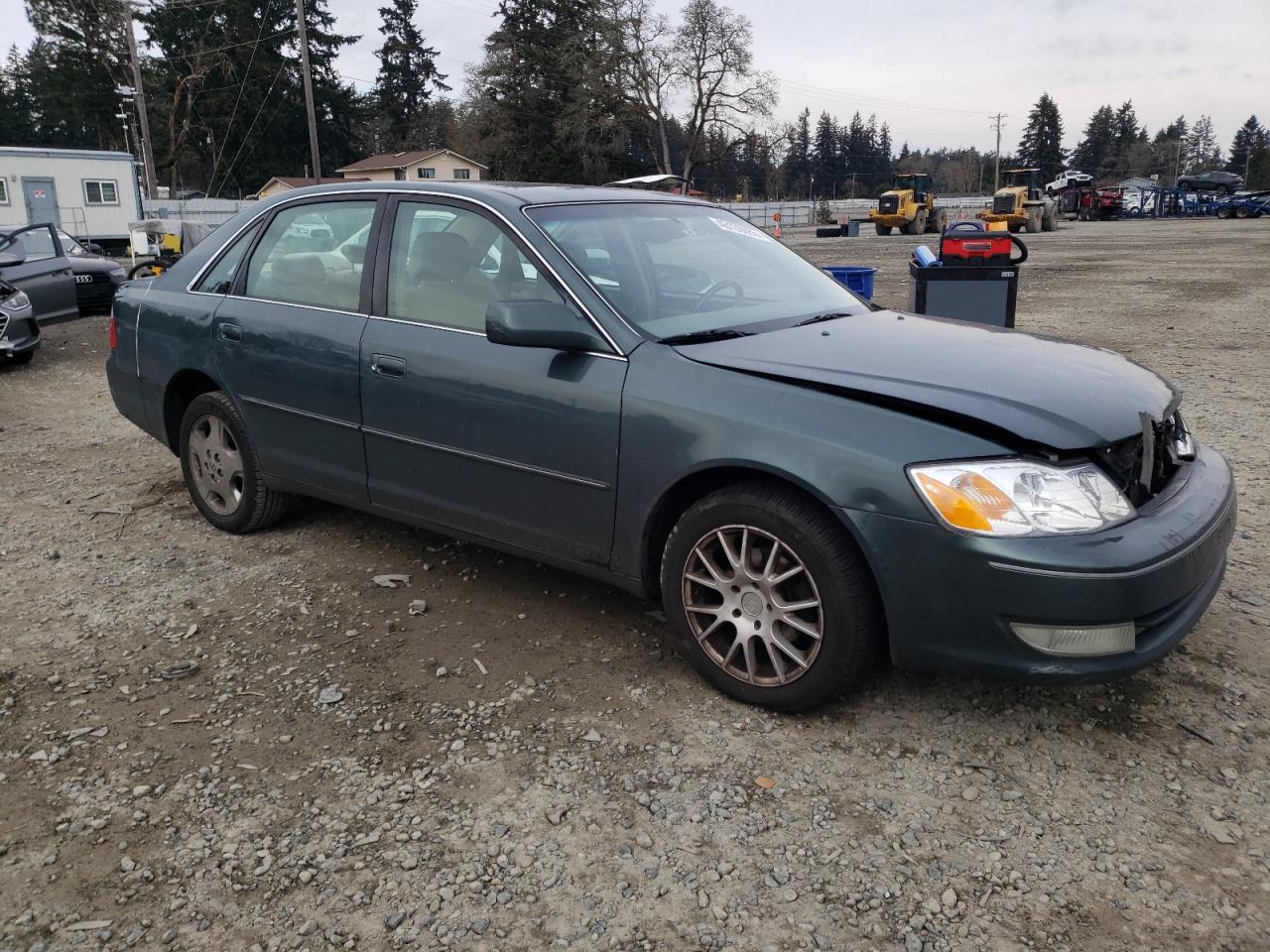 2004 Toyota Avalon - Image 4