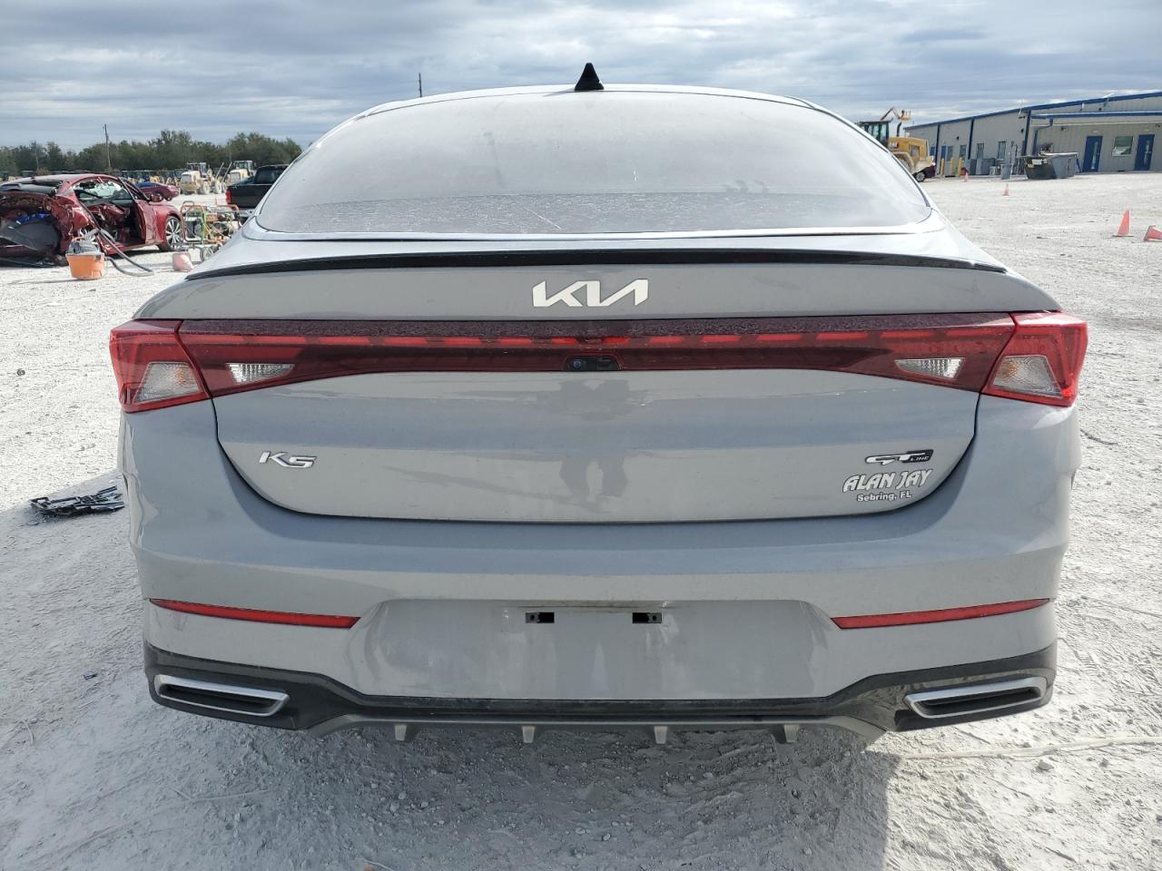 2022 Kia K5 - Image 6