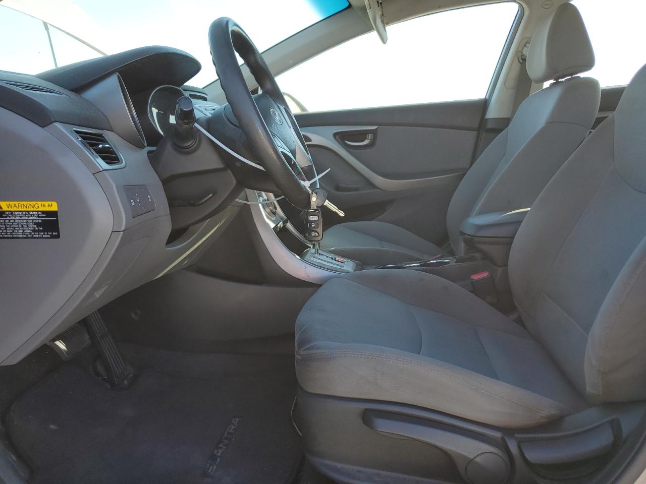 2012 Hyundai Elantra - Image 7