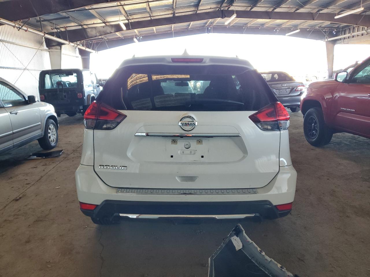 5N1AT2MT5HC736059 NISSAN ROGUE 2017