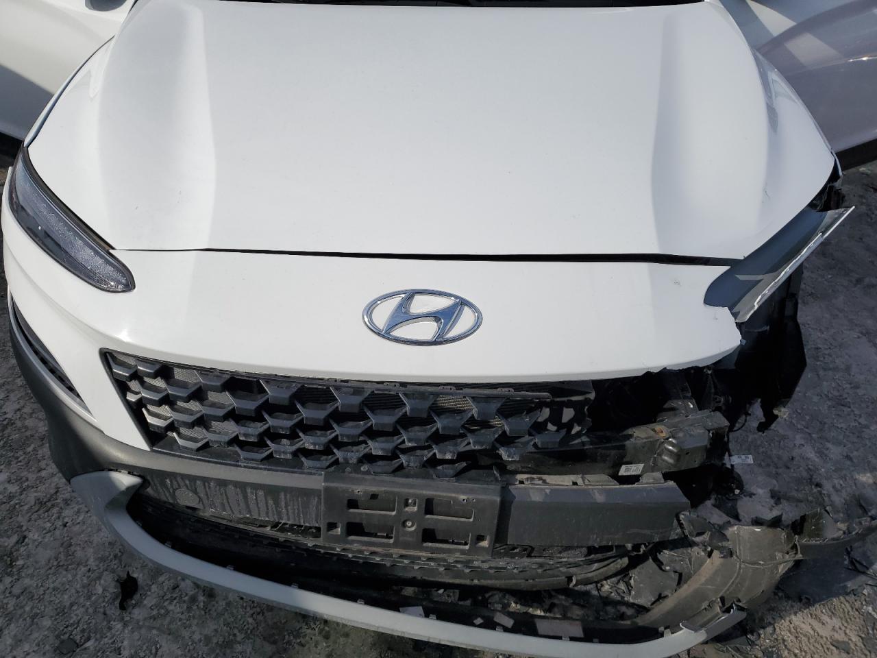 2023 Hyundai Kona - Image 12
