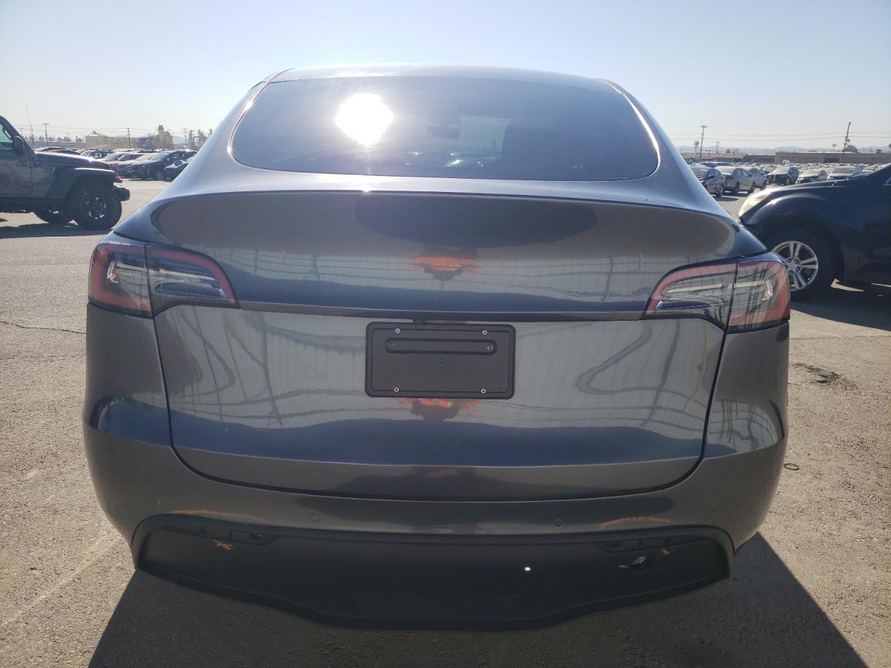 VIN 5YJYGAEE5MF261558 2021 TESLA MODEL Y no.6