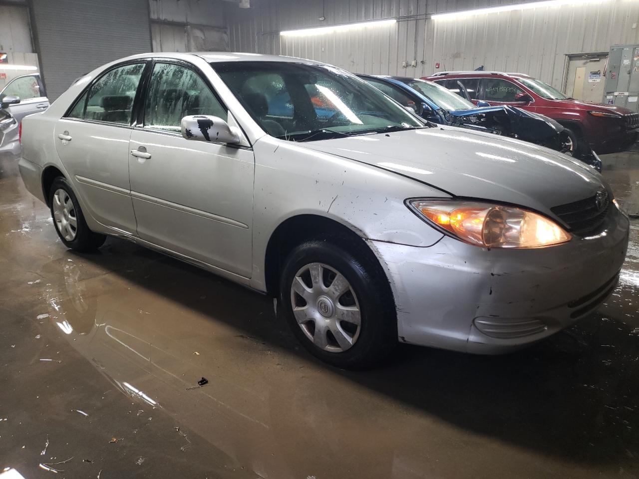 2004 Toyota Camry - Image 4