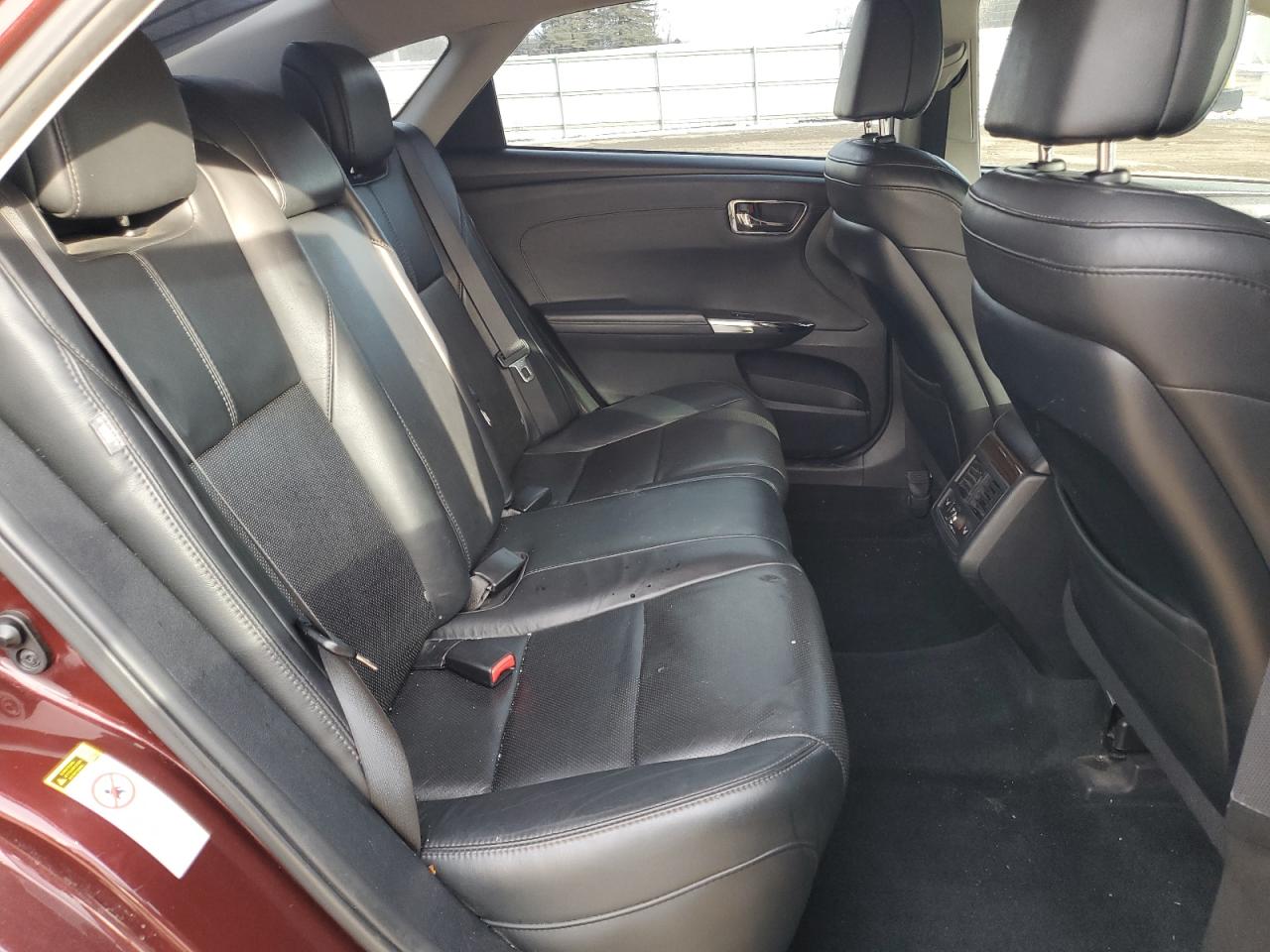 2013 Toyota Avalon - Image 10