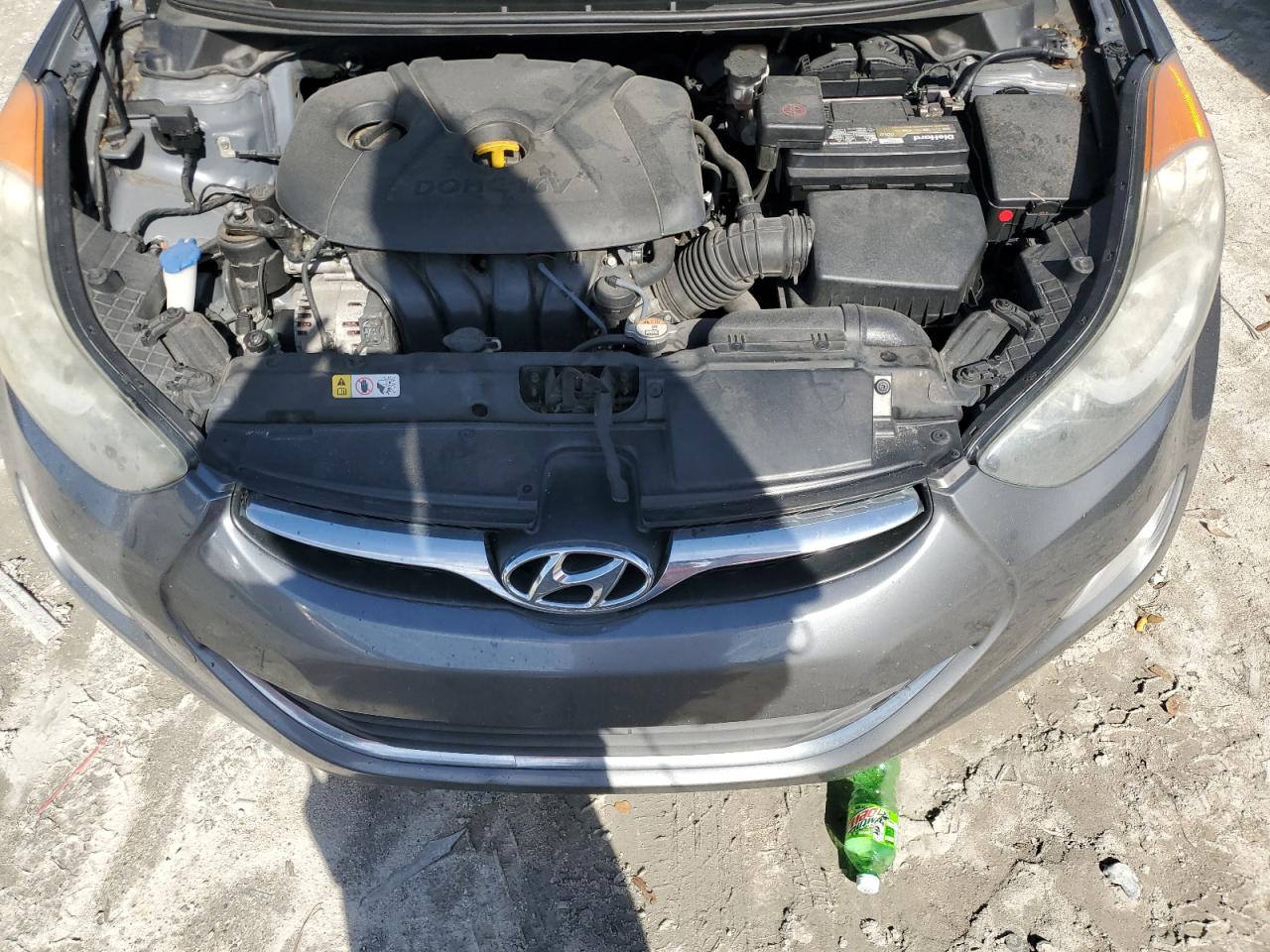 2013 Hyundai Elantra - Image 11