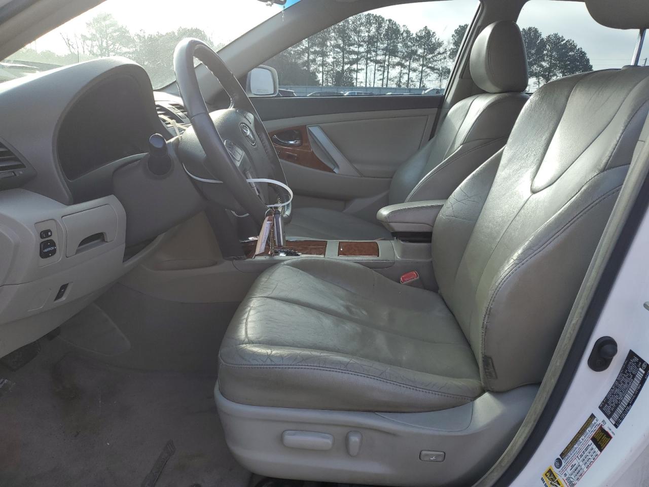 2010 Toyota Camry - Image 7