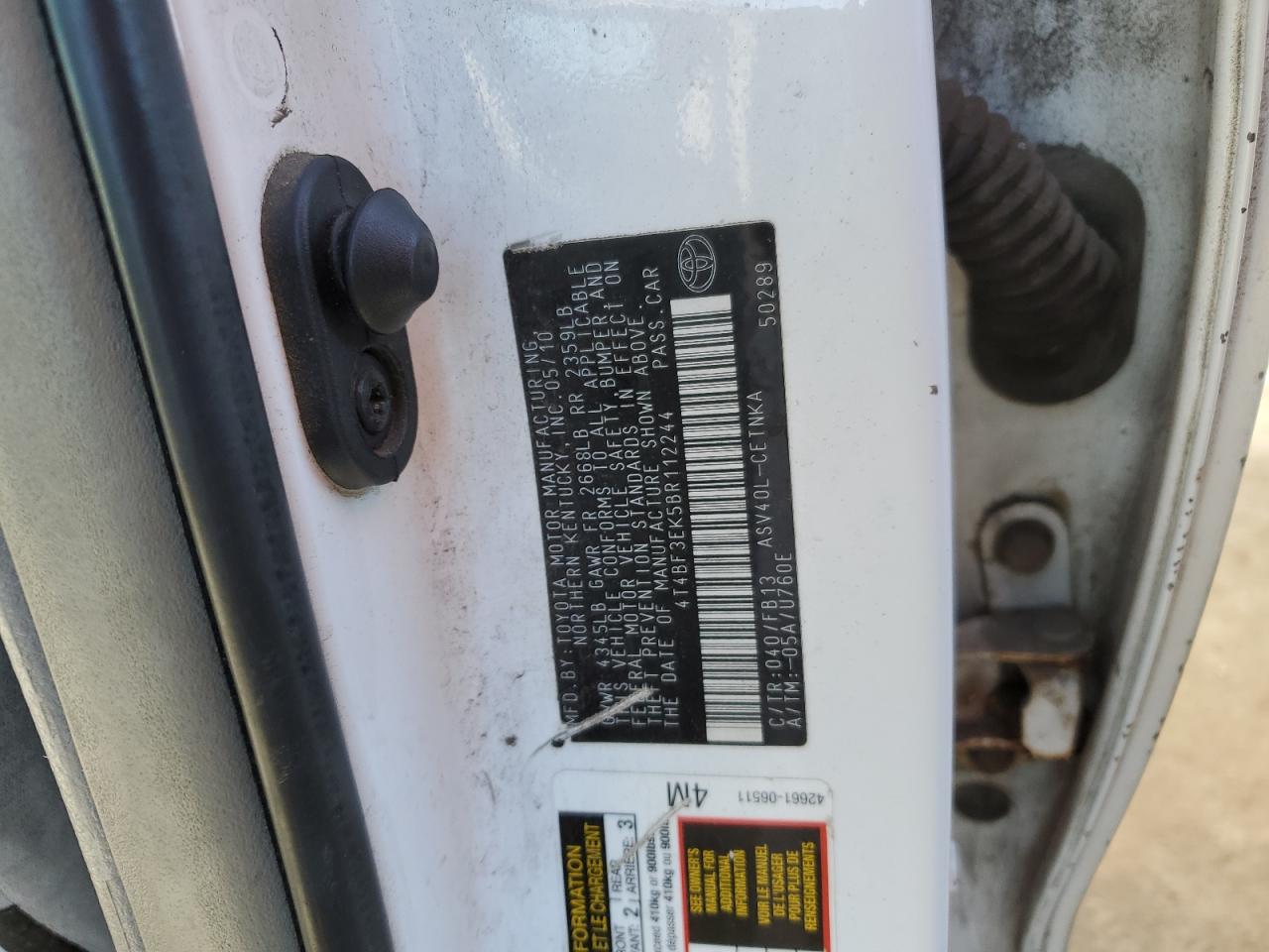 2011 Toyota Camry - Image 12