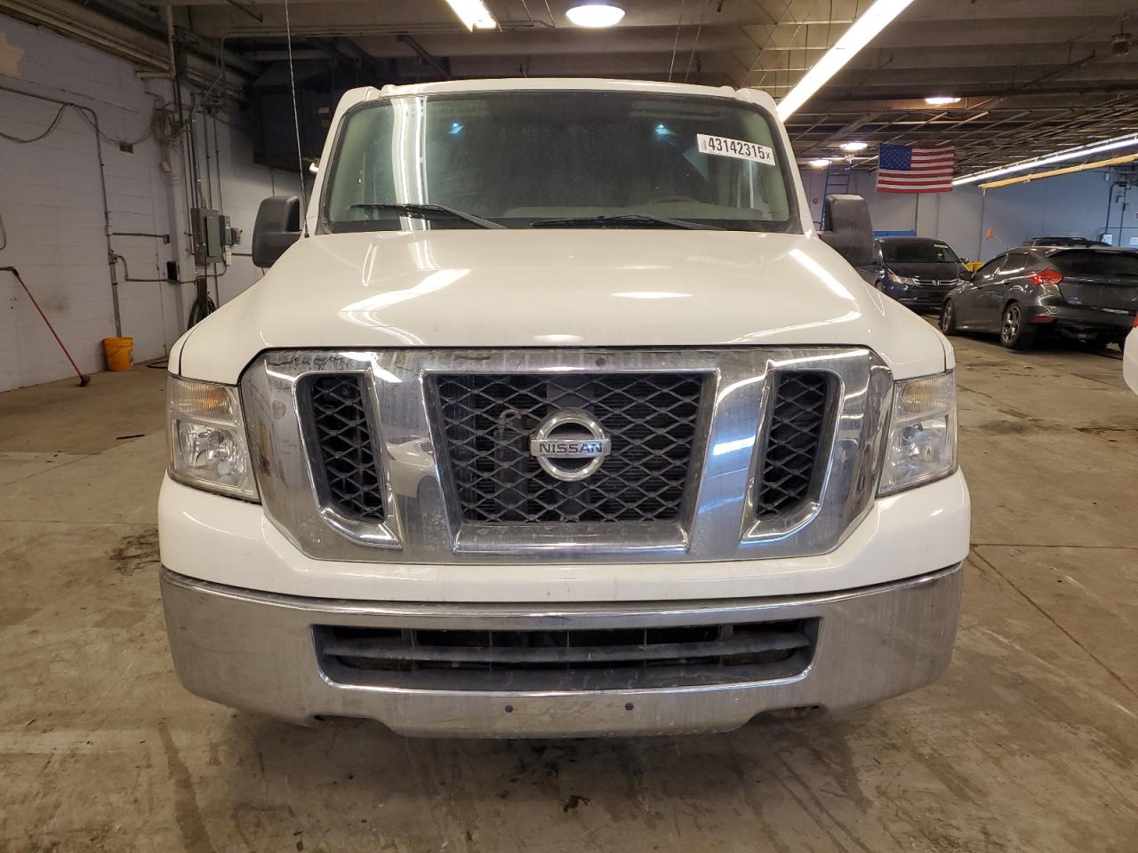 2013 Nissan NV - Image 5